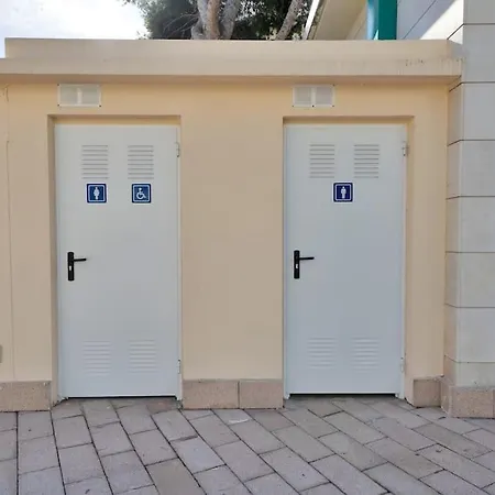 Con Terraza Y Piscina En Puerto Marina - Mistral Apartment Benalmadena