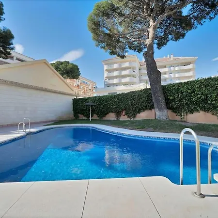 Con Terraza Y Piscina En Puerto Marina - Mistral Apartment