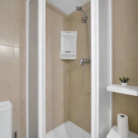 Con Terraza Y Piscina En Puerto Marina - Mistral Apartment *