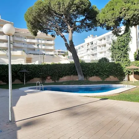 Con Terraza Y Piscina En Puerto Marina - Mistral Apartment